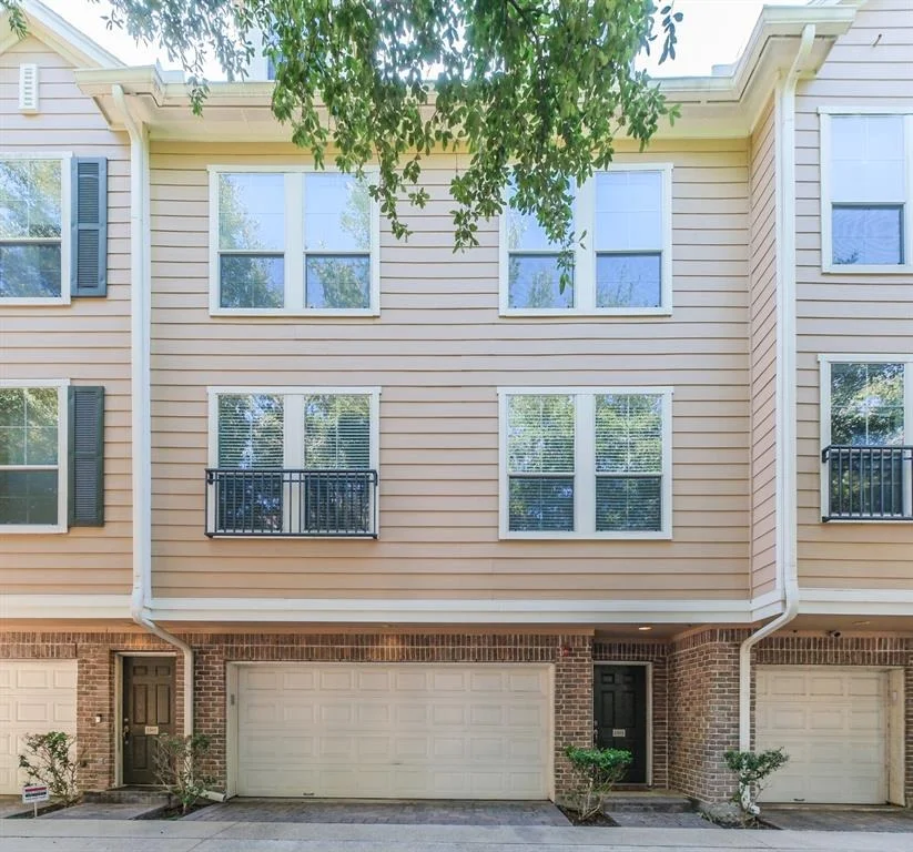 Unit for sale at 3001 Murworth Drive, Houston, TX 77025