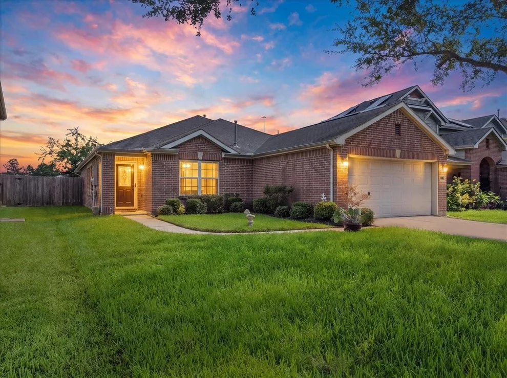 Unit for sale at 3132 Cambridge Meadows Lane, League City, TX 77539