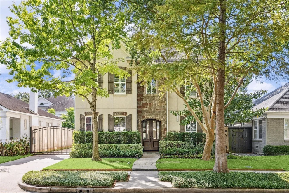 Unit for sale at 6106 Fordham Street, Houston, TX 77005