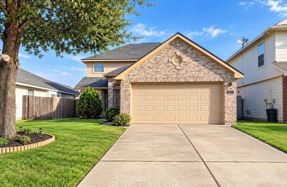 Unit for sale at 1011 Lancaster Lake Drive, Houston, TX 77073