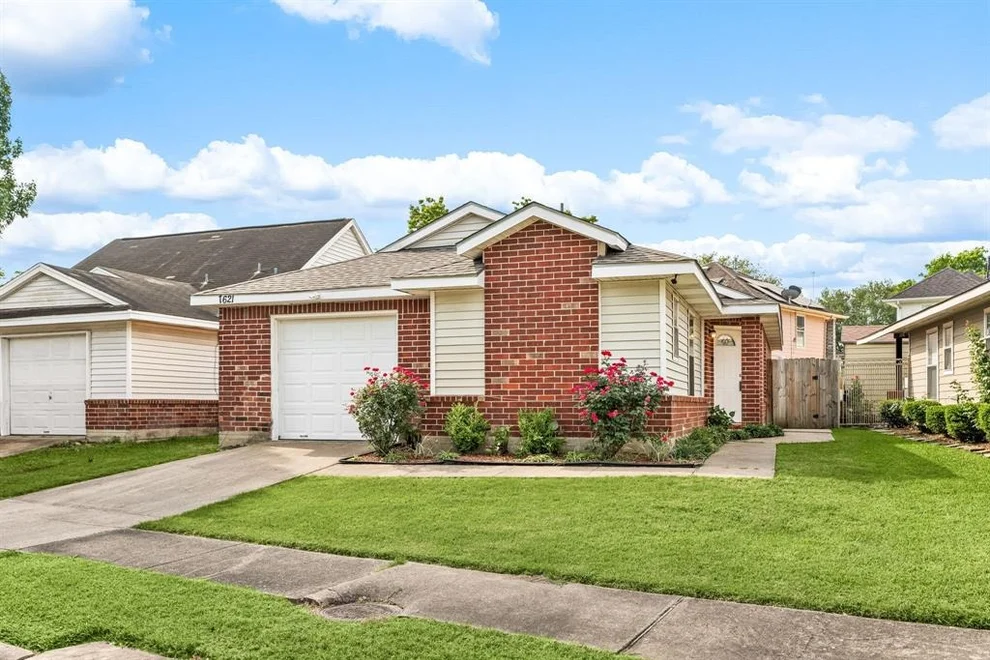 Unit for sale at 7621 Goudin Drive, Missouri City, TX 77489