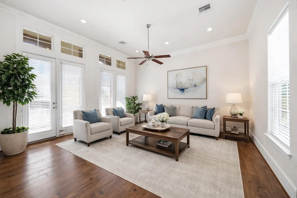 Unit for sale at 9452 London Bridge Station, Houston, TX 77045