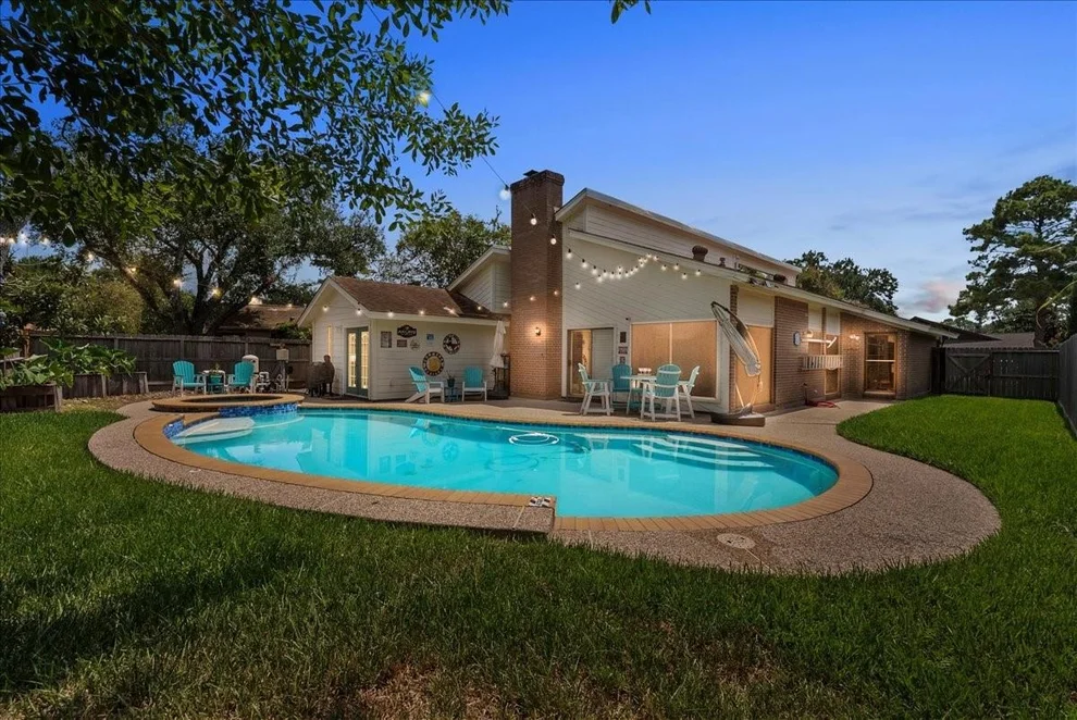 Unit for sale at 16215 Hickory Knoll Drive, Houston, TX 77059
