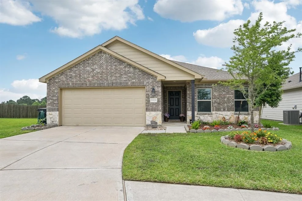 Unit for sale at 2873 S Fairway Lake Drive, Alvin, TX 77511