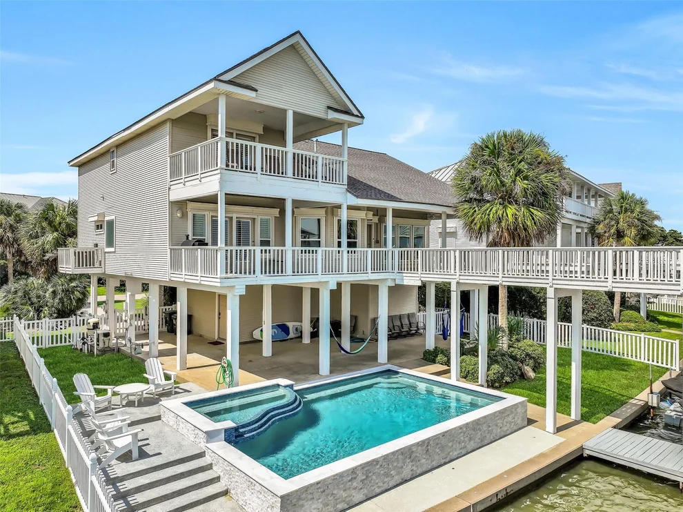 Unit for sale at 13235 Binnacle Way, Galveston, TX 77554