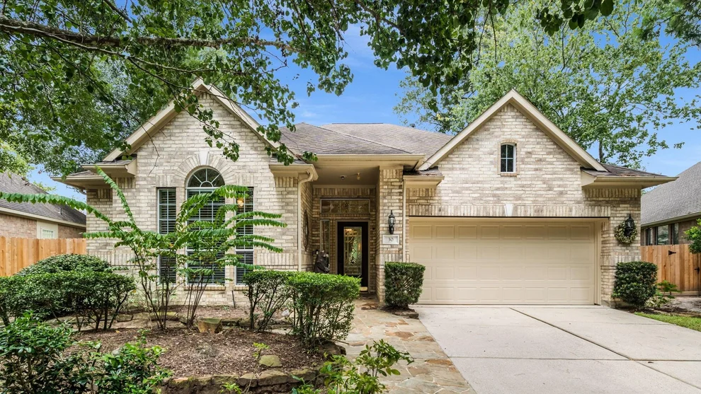 Unit for sale at 30 W Windsor Hills Circle, Conroe, TX 77384