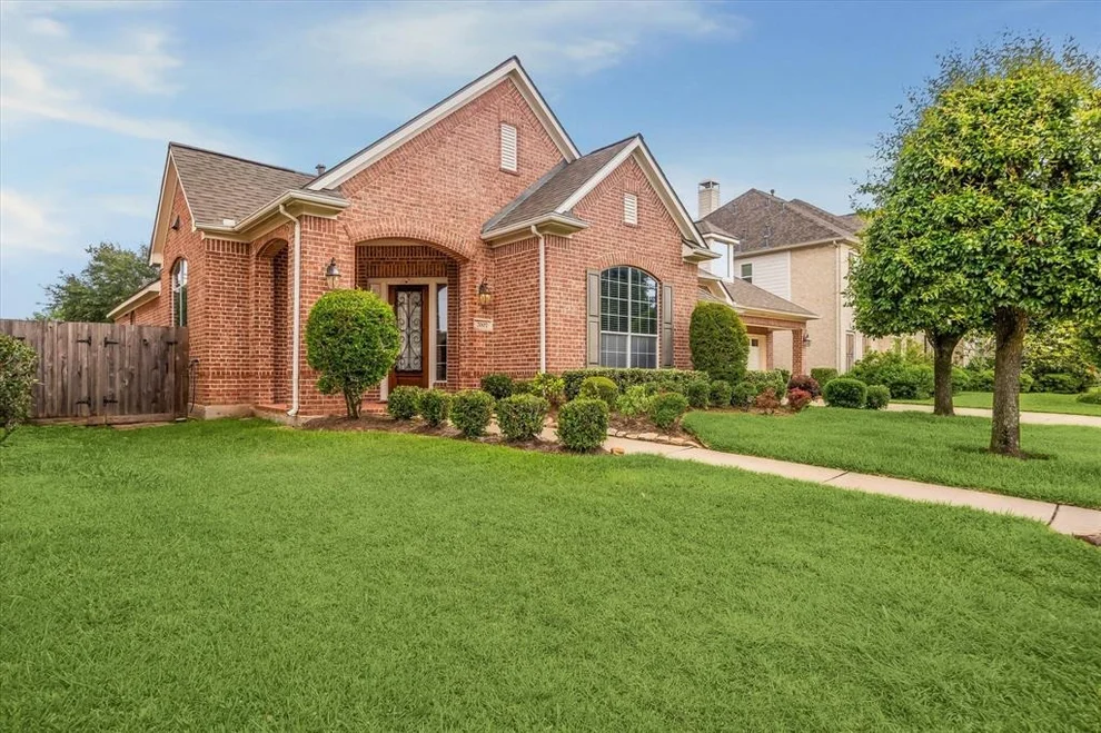 Unit for sale at 7007 Paxton Court, Sugar Land, TX 77479