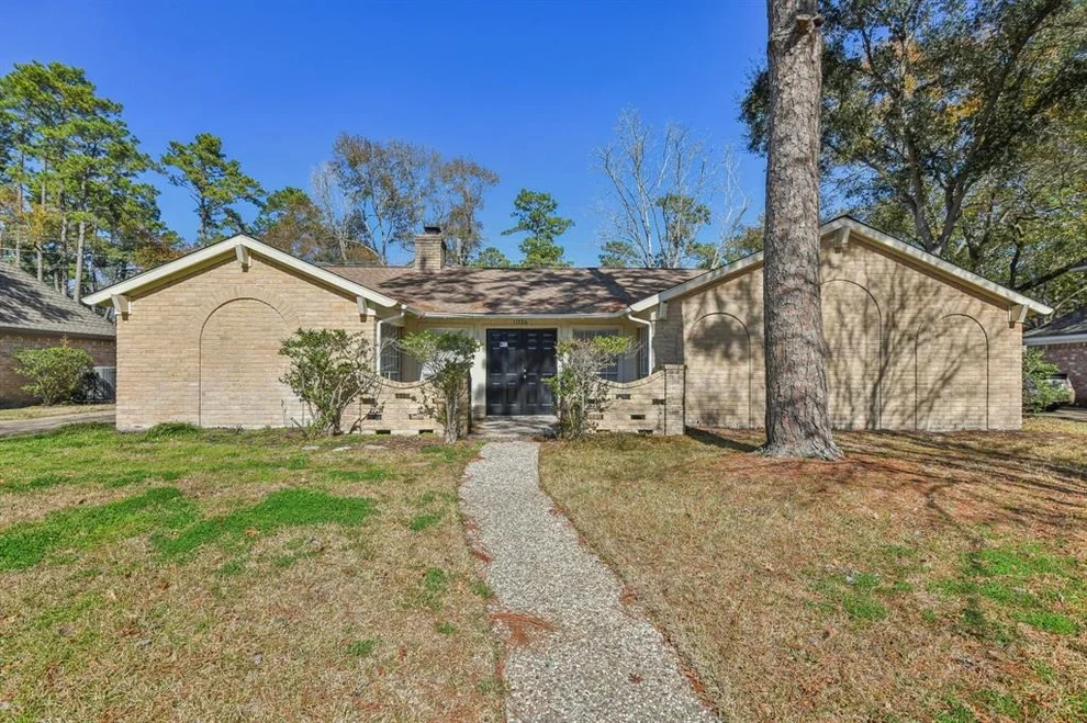 Unit for sale at 11726 Laneview Drive, Houston, TX 77070