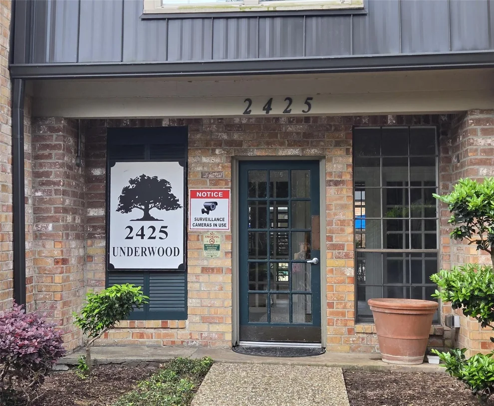 Unit for sale at 2425 Underwood Street, Houston, TX 77030