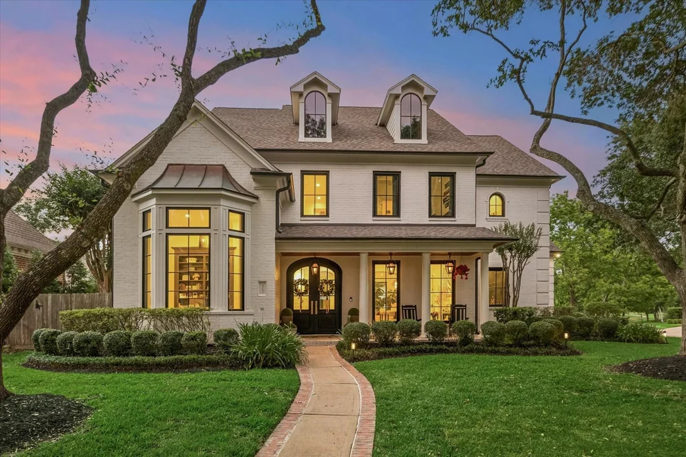 Unit for sale at 3202 Oakmont Drive, Sugar Land, TX 77479