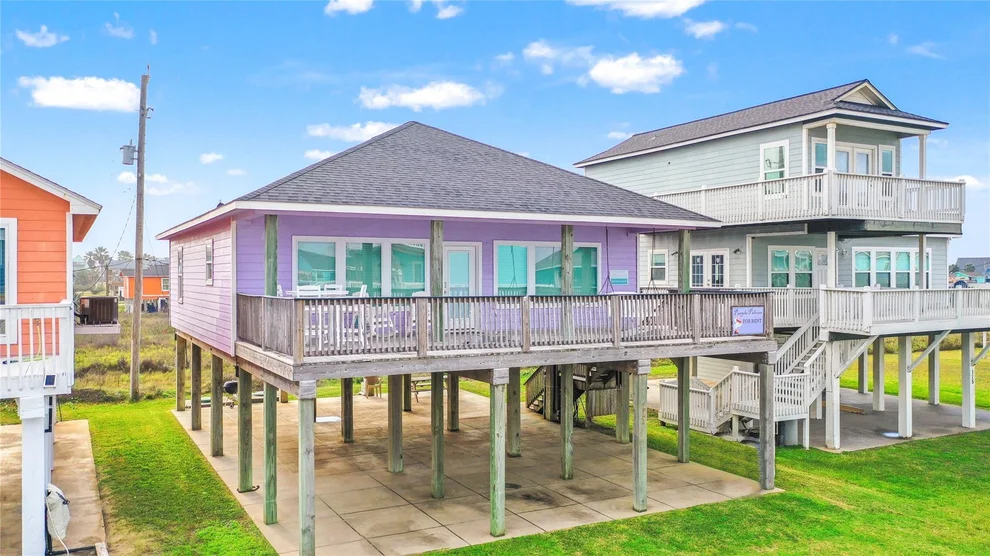 Unit for sale at 113 Mar Vista Court, Surfside Beach, TX 77541