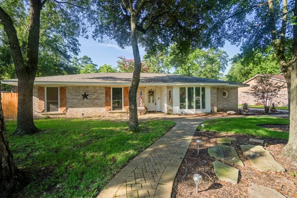 Unit for sale at 214 Wickwood Drive, Spring, TX 77386
