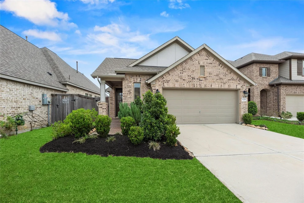 Unit for sale at 10818 Cassiopeia Creek Circle, Richmond, TX 77406