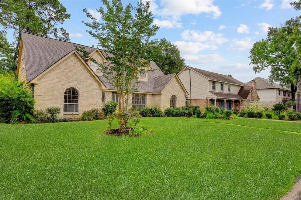 Unit for sale at 719 Loire Lane, Houston, TX 77090