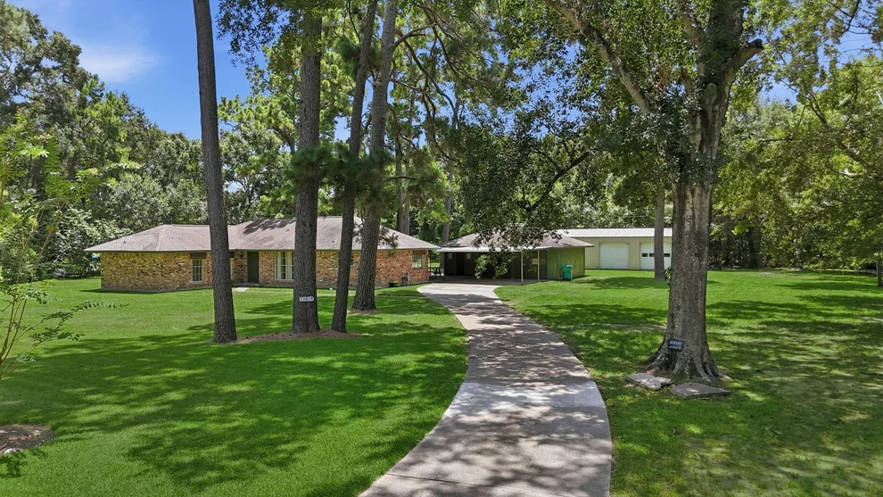 Unit for sale at 11619 Advance Drive, Houston, TX 77065