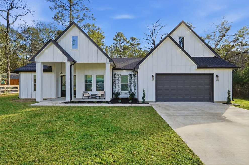 Unit for sale at 11316 Woodway Drive, Plantersville, TX 77363