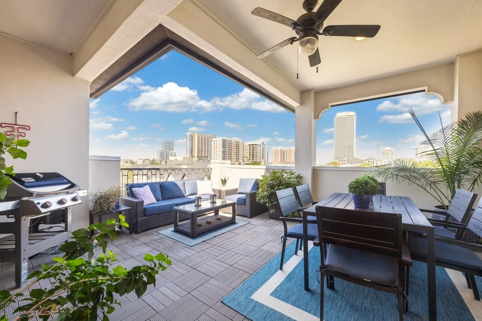 Unit for sale at 1305 W Bell Street, Houston, TX 77019