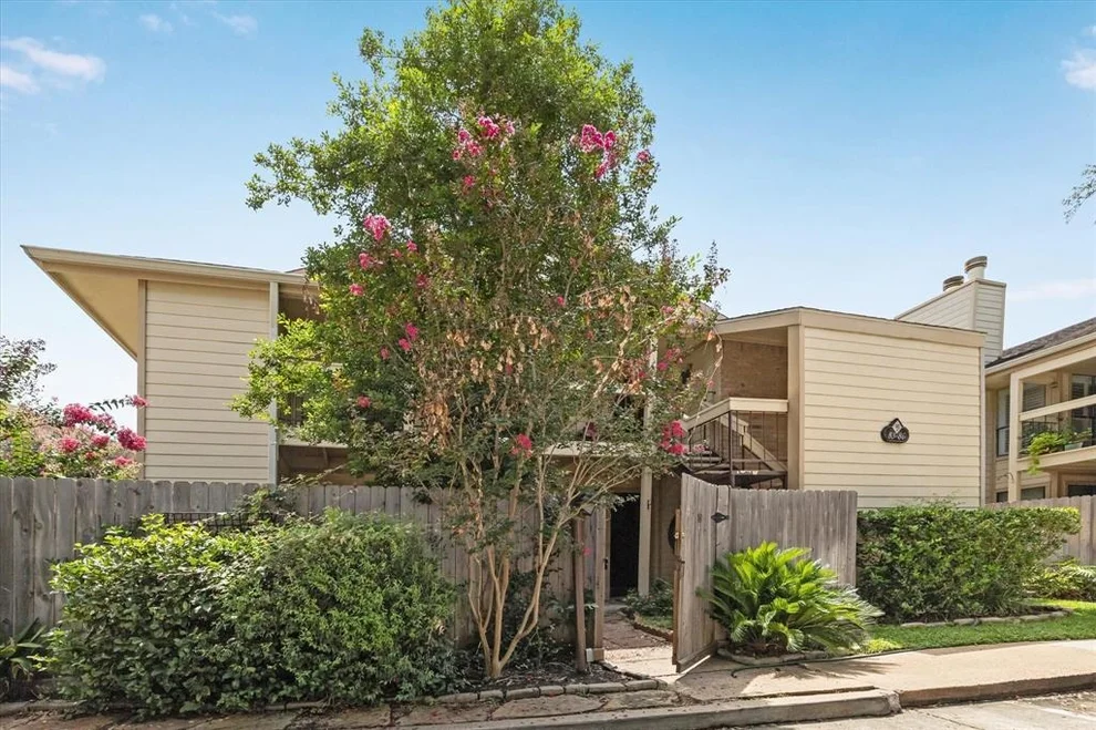 Unit for sale at 1881 Bering Drive, Houston, TX 77057