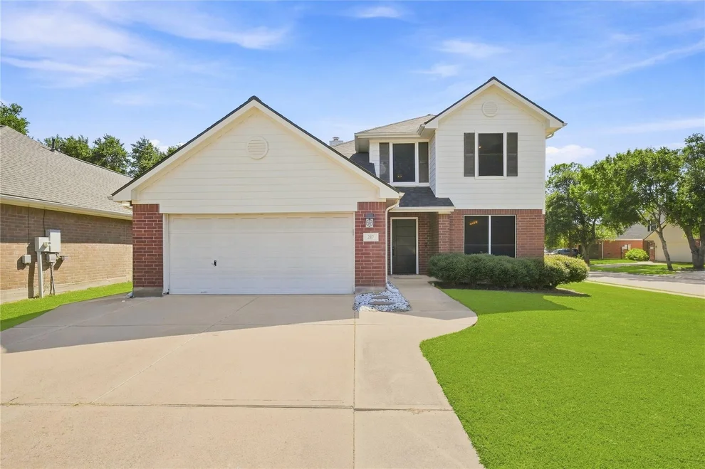 Unit for sale at 217 Fox Springs Court, Dickinson, TX 77539