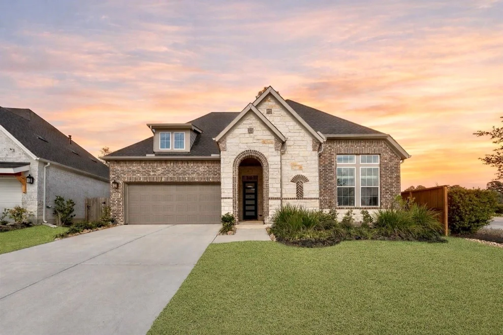 Unit for sale at 1602 Alpine Drive, Tomball, TX 77375