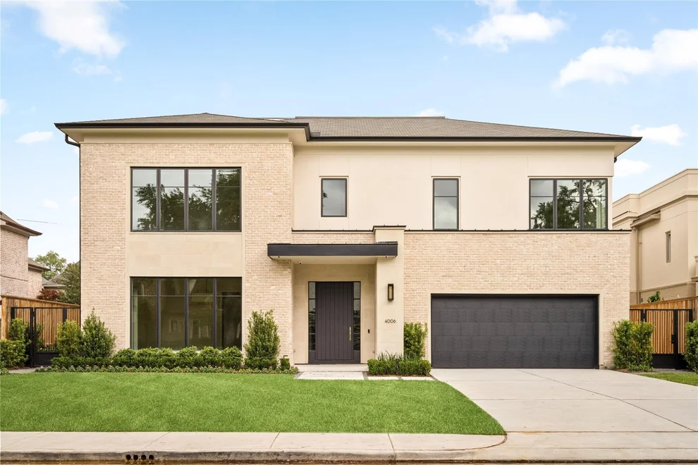 Unit for sale at 4006 Overbrook Lane, Houston, TX 77027
