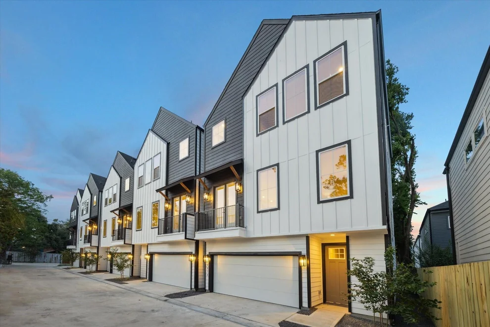 Unit for sale at 807 Martin Street, Houston, TX 77018