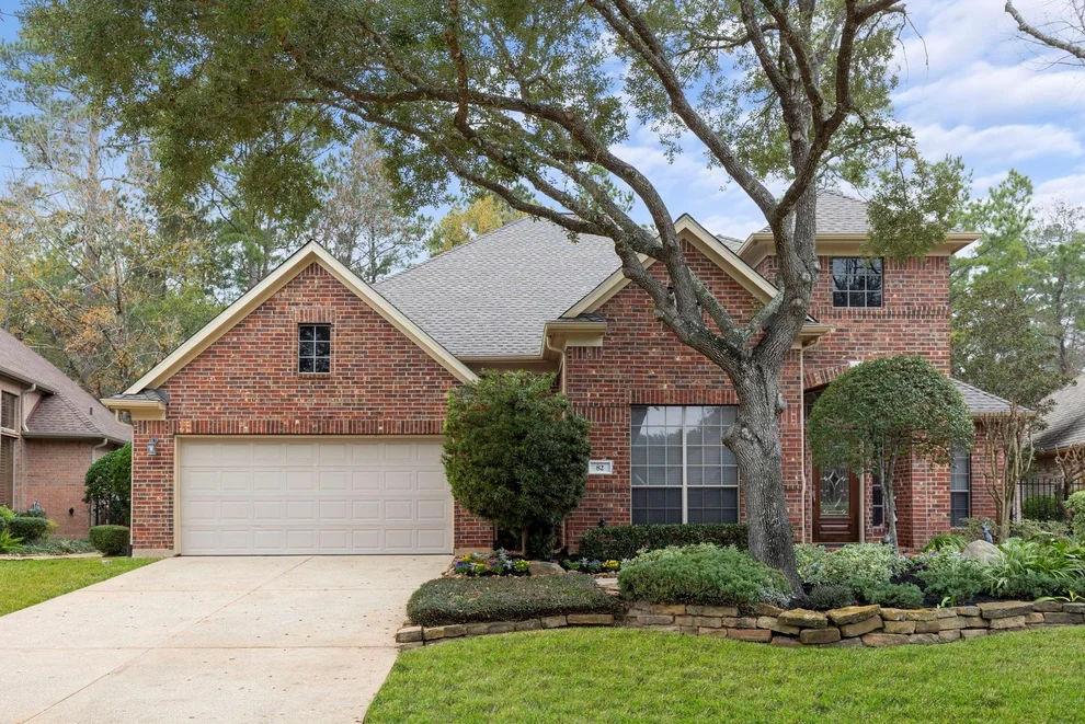 Unit for sale at 82 S Warbler Bend Circle, The Woodlands, TX 77382