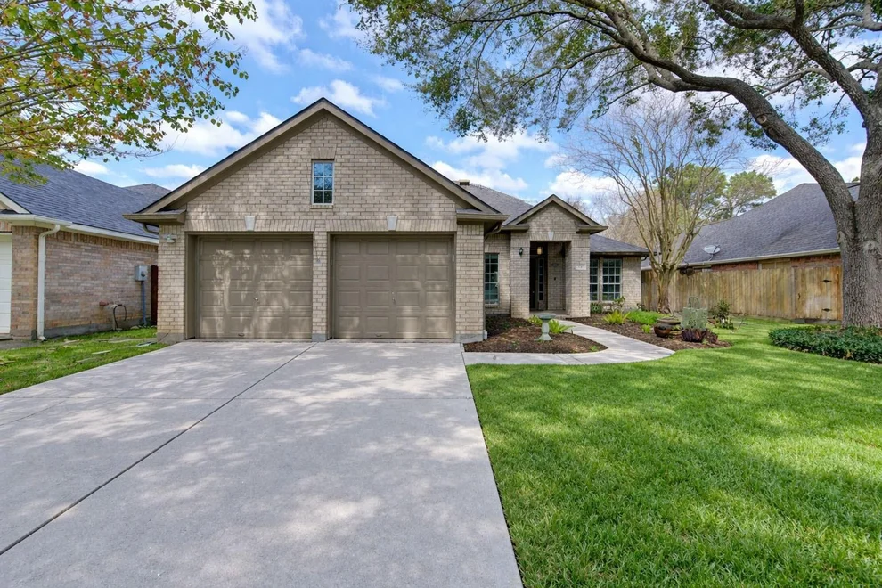 Unit for sale at 131 Townsend Mill Court, Houston, TX 77094