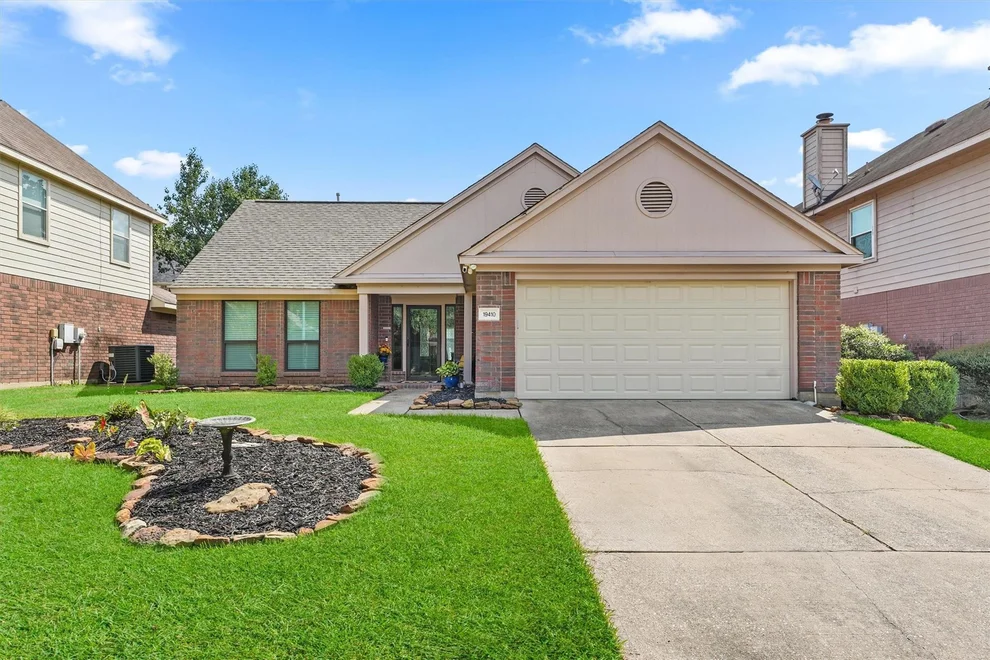 Unit for sale at 19410 Kelly Timbers Drive, Humble, TX 77346