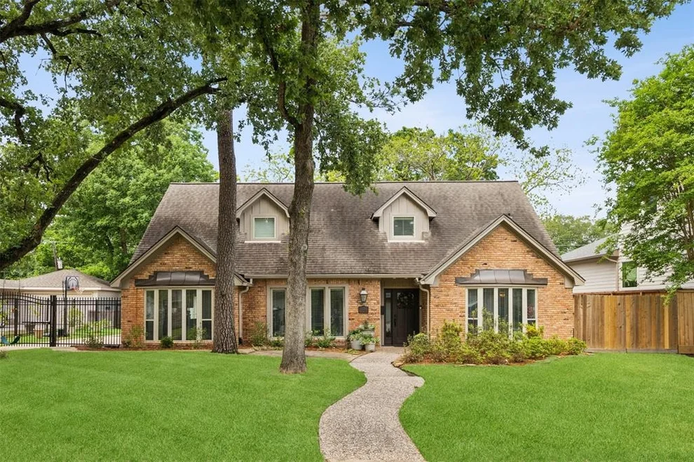 Unit for sale at 506 Walnut Bend Lane, Houston, TX 77042