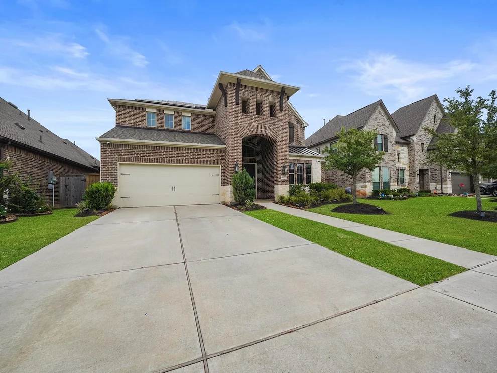 Unit for sale at 2207 Windmill Palm Drive, Brookshire, TX 77423