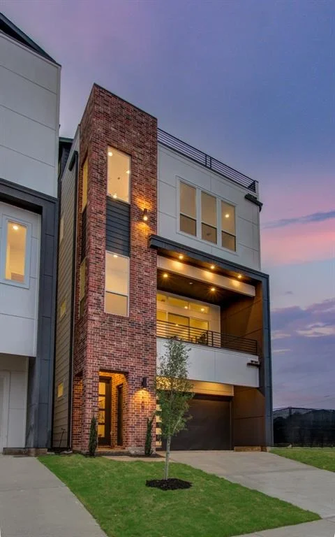 Unit for sale at 1107 Ennis Street, Houston, TX 77003