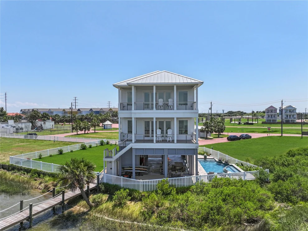 Unit for sale at 3515 Hudson Court, Galveston, TX 77554