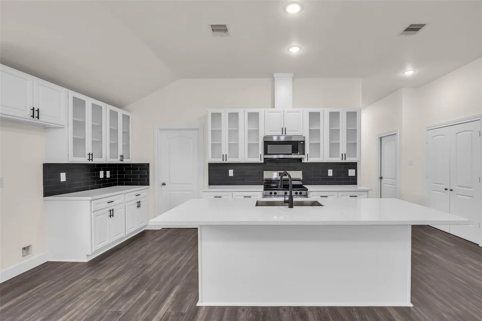 Unit for sale at 11919 Prosperity Point Drive, Houston, TX 77048