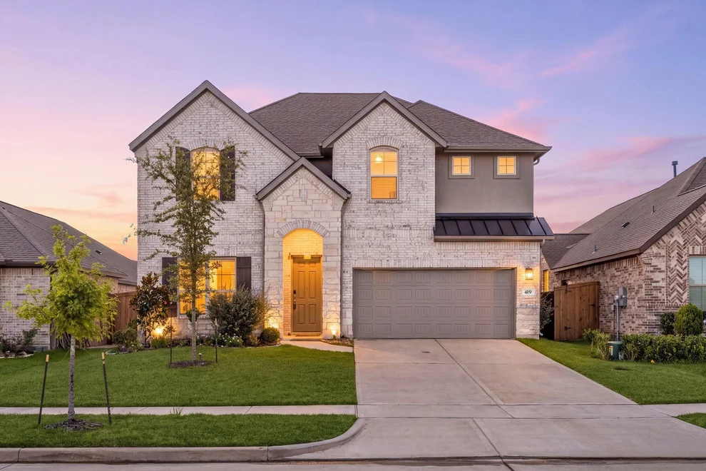 Unit for sale at 419 Amistad Court, Webster, TX 77598