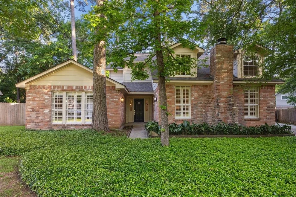 Unit for sale at 25 Spurwood Court, The Woodlands, TX 77381