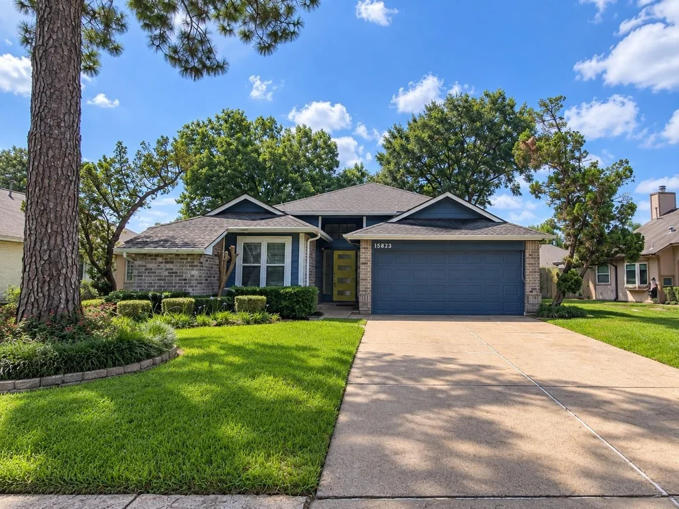 Unit for sale at 15823 Oak Mountain Drive, Houston, TX 77095