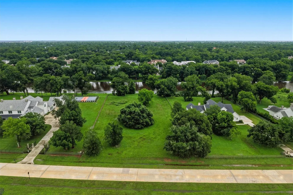 Unit for sale at 30803 Riverlake Road, Fulshear, TX 77441
