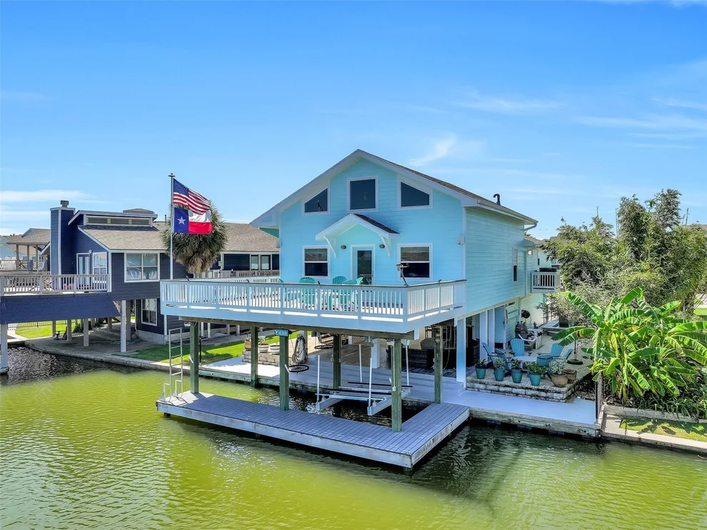Unit for sale at 4310 Karankawa Way, Jamaica Beach, TX 77554