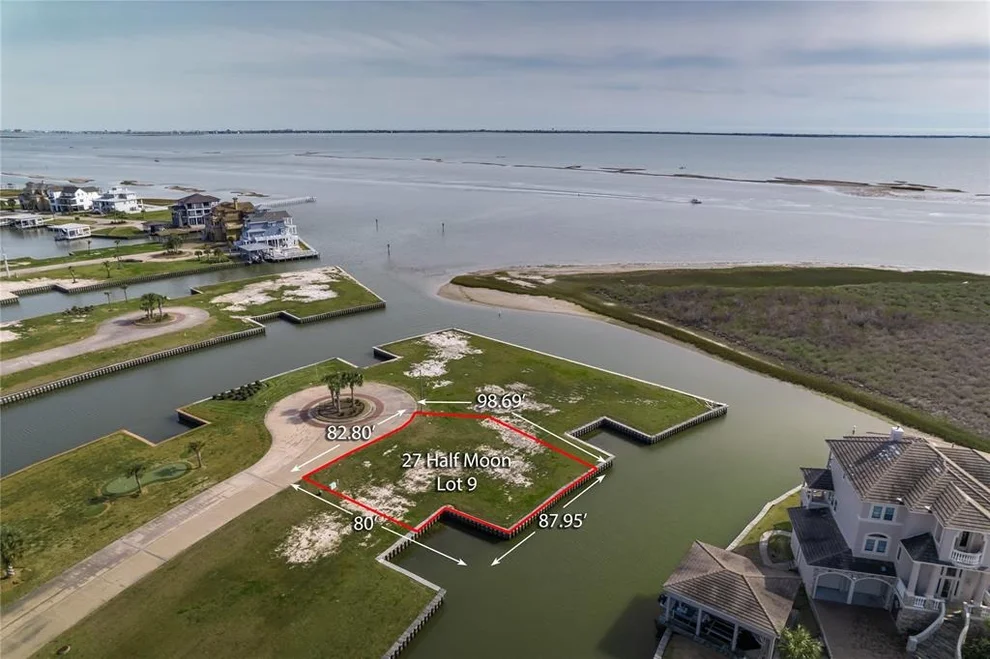 Unit for sale at 27 Half Moon, Hitchcock, TX 77563