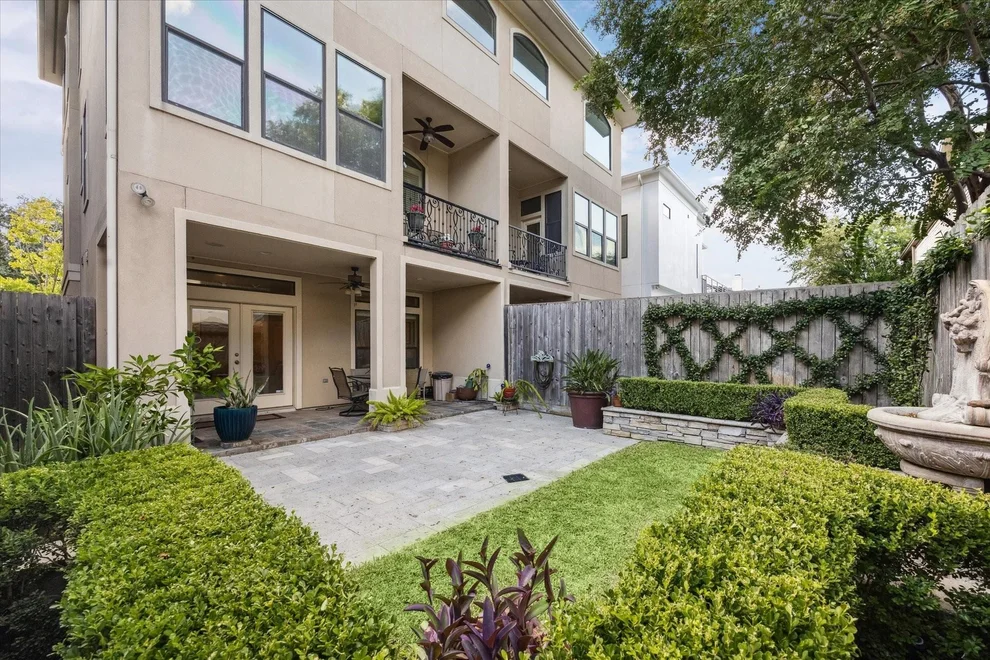 Unit for sale at 2221 Driscoll Street, Houston, TX 77019