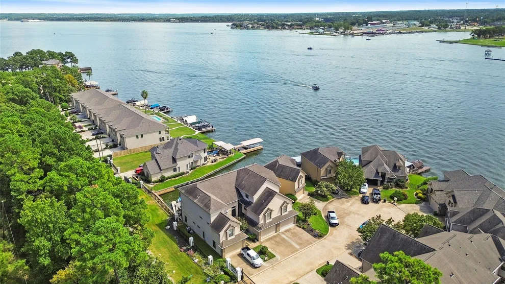 Unit for sale at 350 Old Aqua Landing E, Conroe, TX 77356