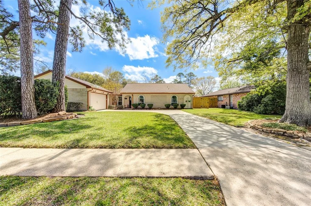 Unit for sale at 12315 Bexhill Drive, Houston, TX 77065