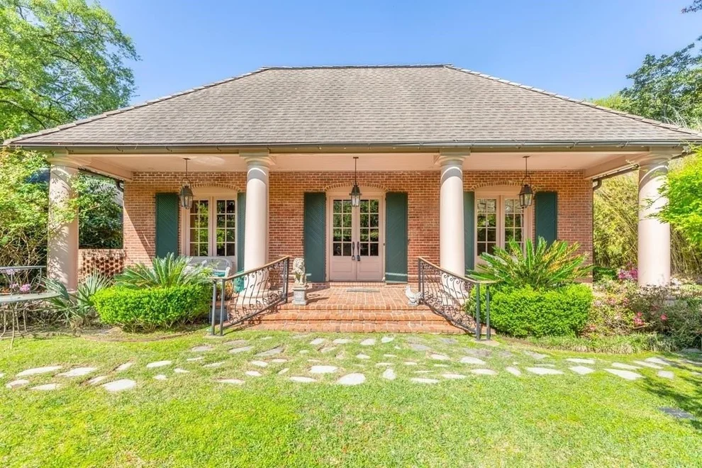 Unit for sale at 725 Thomas Road, Beaumont, TX 77706