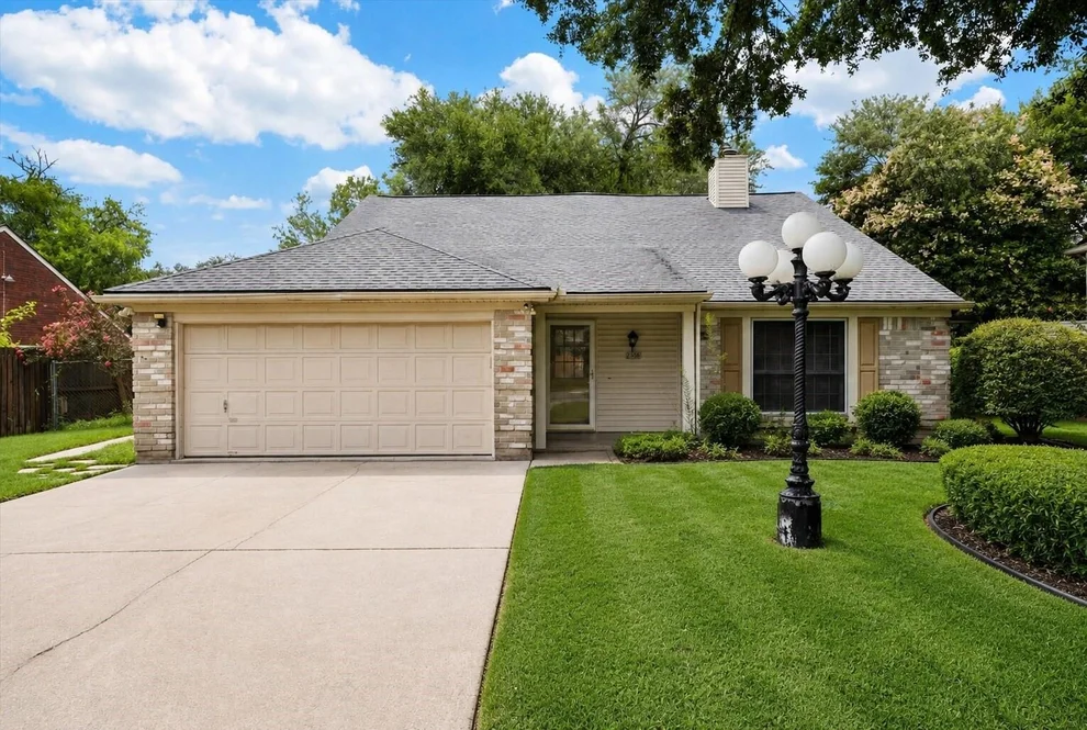Unit for sale at 2316 Francis Drive, Pearland, TX 77581