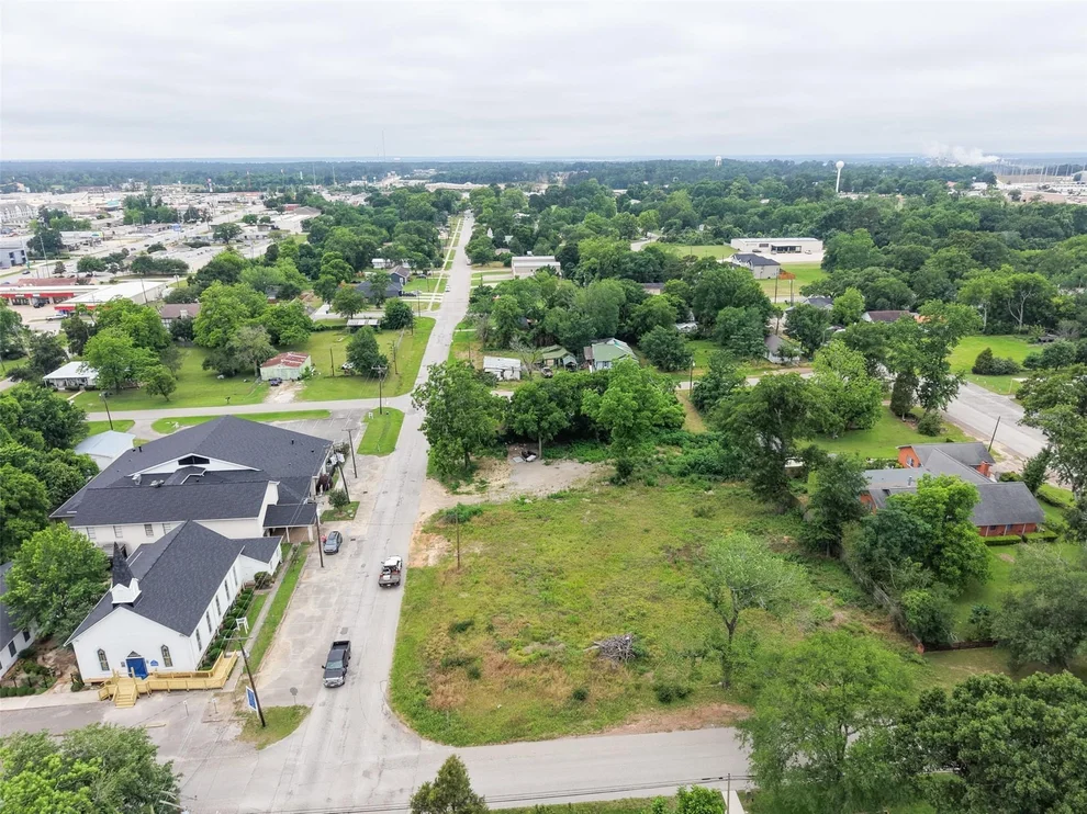Unit for sale at 000 N Thomason St Street, Willis, TX 77378