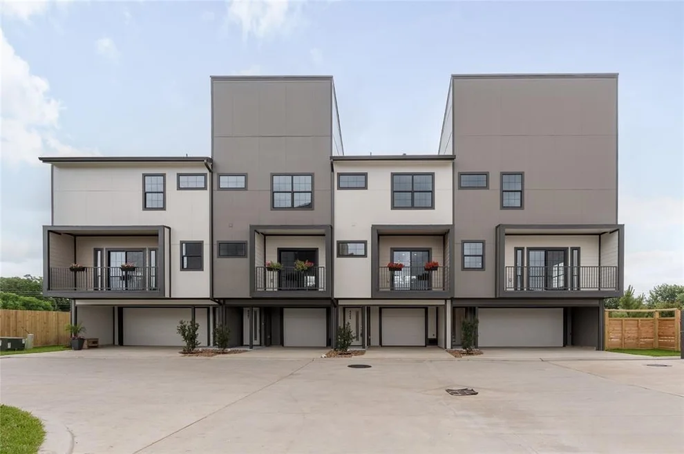 Unit for sale at 11938 N Hoa Sen Circle, Houston, TX 77072