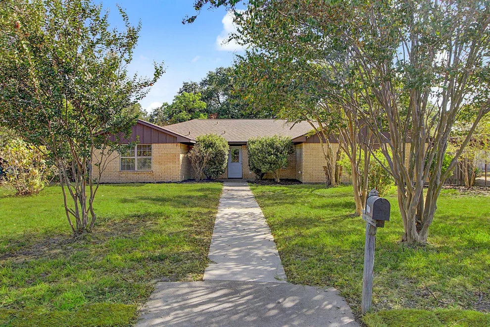 Unit for sale at 1817 Medina Dr, College Station, TX 77840