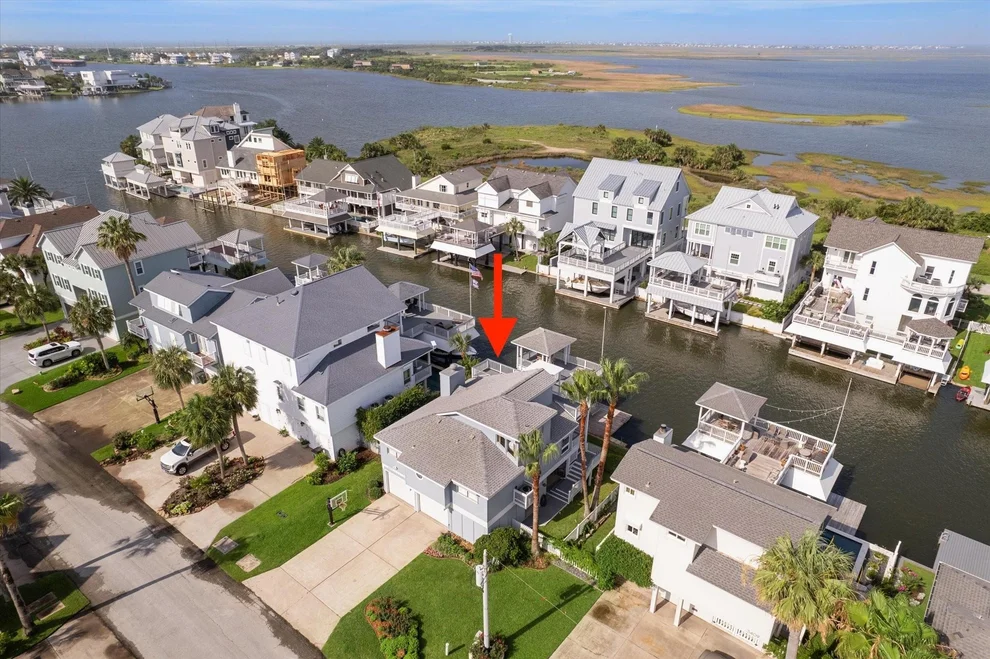 Unit for sale at 3411 Petite Circle, Galveston, TX 77554