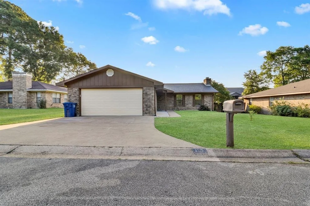 Unit for sale at 110 Campbell Wood Drive, Livingston, TX 77351